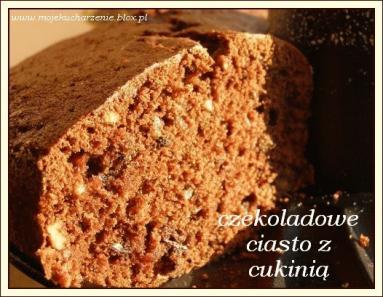 Czekoladowe ciasto z cukinią
